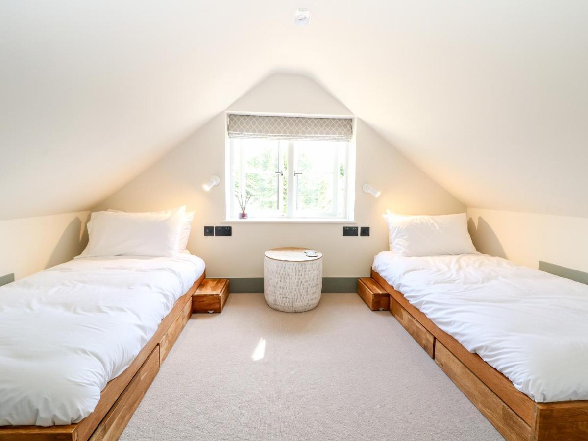 12 Manor Farm Close Kingham Bagian luar foto